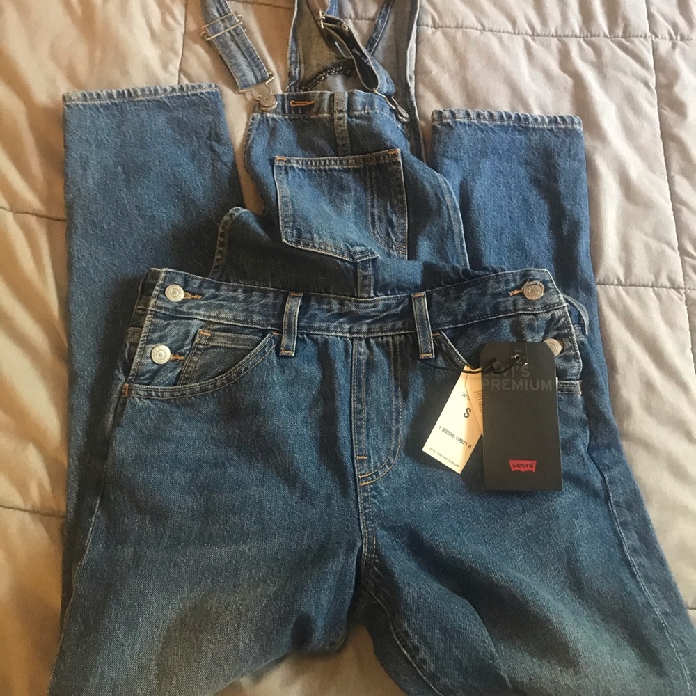 NWT Levis straight leg overalls